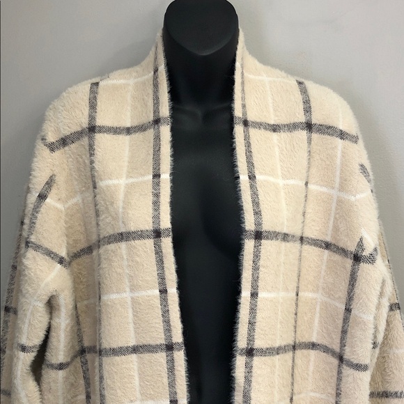 Cyrus Longline Sweater Coat | Cream & Brown Windowpane Plaid | Size 1X - Picture 3 of 13